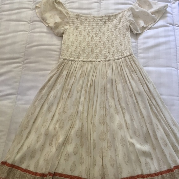 Dress - Picture 3 of 4